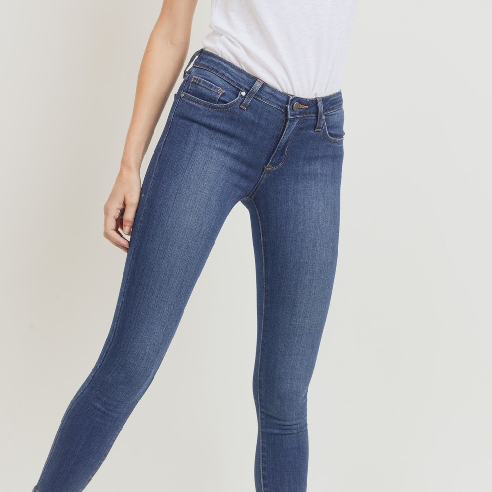 NWT JustBlack Denim The Petite Jean 24